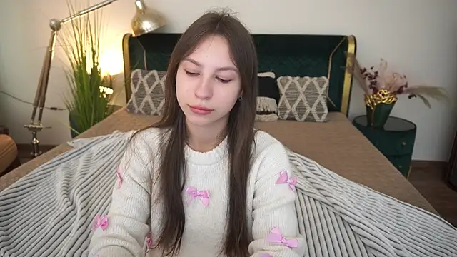 PaigePrado online show from May 28, 6:10 am