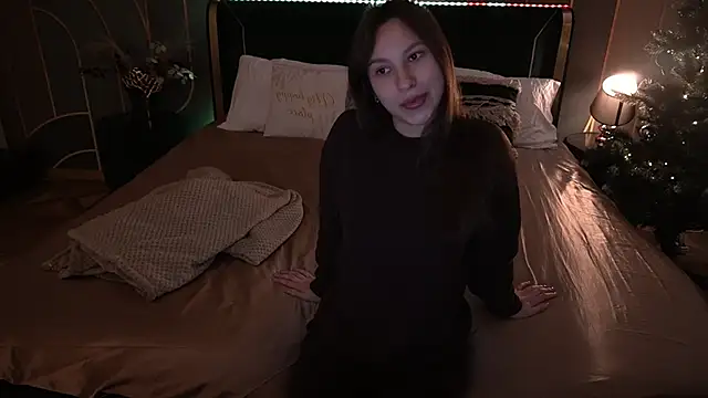 Snapshot of PaigePrado chatting on December 22, 6:46 am PaigePrado online show from December 22, 6:46 am