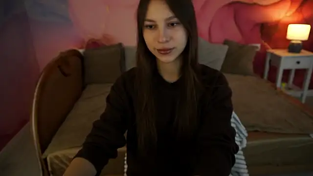 Snapshot of PaigePrado chatting on November 4, 6:28 am PaigePrado online show from November 4, 6:28 am