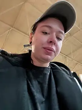 AlishaPrettyBlade online show from April 5, 6:20 am