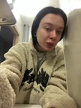 AlishaPrettyBlade online show from March 8, 4:56 am