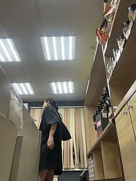 Snapshot of AlishaPrettyBlade chatting on December 18, 11:03 am AlishaPrettyBlade online show from December 18, 11:03 am