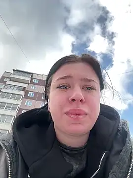 Snapshot of AlishaPrettyBlade chatting on February 11, 7:41 am AlishaPrettyBlade online show from February 11, 7:41 am