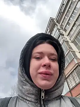 AlishaPrettyBlade online show from March 19, 5:07 am