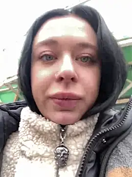 AlishaPrettyBlade online show from March 7, 6:46 am