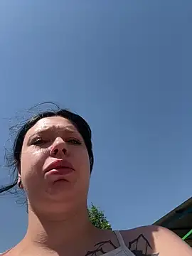 AlishaPrettyBlade online show from June 5, 6:52 am