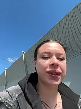 AlishaPrettyBlade online show from May 25, 4:45 am