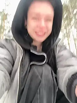 Snapshot of AlishaPrettyBlade chatting on February 15, 7:51 am AlishaPrettyBlade online show from February 15, 7:51 am