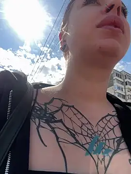 AlishaPrettyBlade online show from May 31, 7:36 am