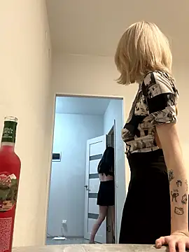 Snapshot of AlishaPrettyBlade chatting on January 12, 9:38 am AlishaPrettyBlade online show from January 12, 9:38 am