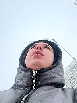 Snapshot of AlishaPrettyBlade chatting on December 22, 5:40 am AlishaPrettyBlade online show from December 22, 5:40 am