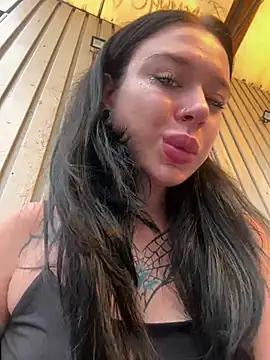 AlishaPrettyBlade online show from July 25, 1:57 am