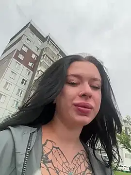 AlishaPrettyBlade online show from July 14, 5:23 am