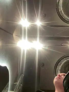 AlishaPrettyBlade online show from April 19, 6:25 am