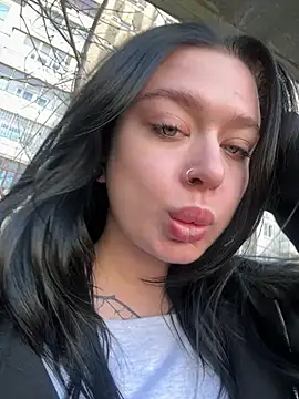 AlishaPrettyBlade online show from April 29, 7:23 am