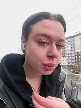 AlishaPrettyBlade online show from March 29, 6:26 am