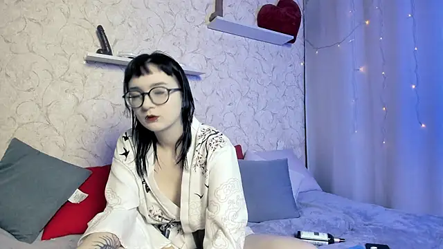 Snapshot of Nasy chatting on March 13, 1:07 pm Nasy online show from March 13, 1:07 pm