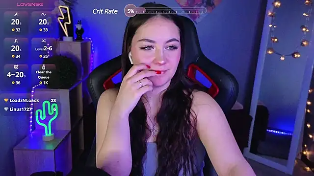 Snapshot of AshleySkott_ chatting on February 20, 10:37 am AshleySkott online show from February 20, 10:37 am