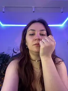 Snapshot of AshleySkott_ chatting on November 9, 8:29 am AshleySkott online show from November 9, 8:29 am