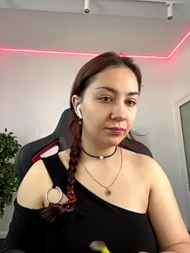 Snapshot of AshleySkott_ chatting on September 18, 8:06 am AshleySkott online show from September 18, 8:06 am
