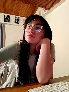 Arielle lov online show from October 3, 2:26 am