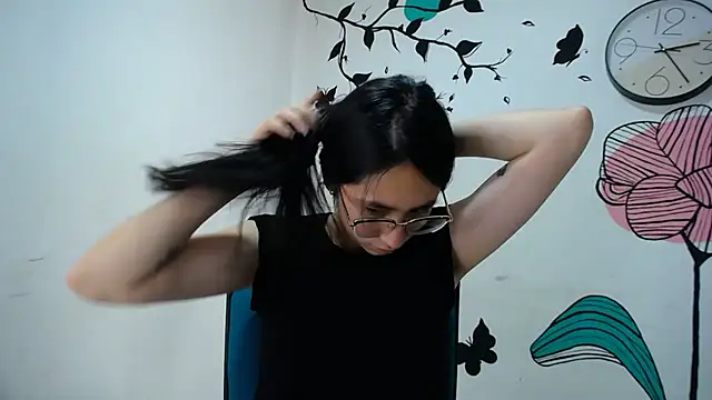 Arielle lov online show from February 28, 6:31 pm