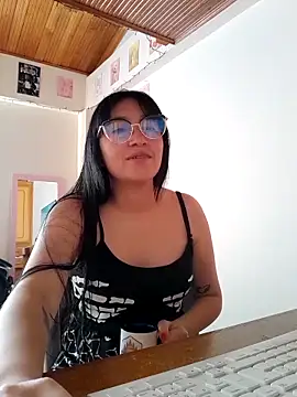 Arielle lov online show from October 8, 8:42 pm