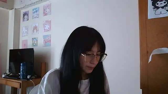 Arielle lov online show from October 27, 4:08 pm