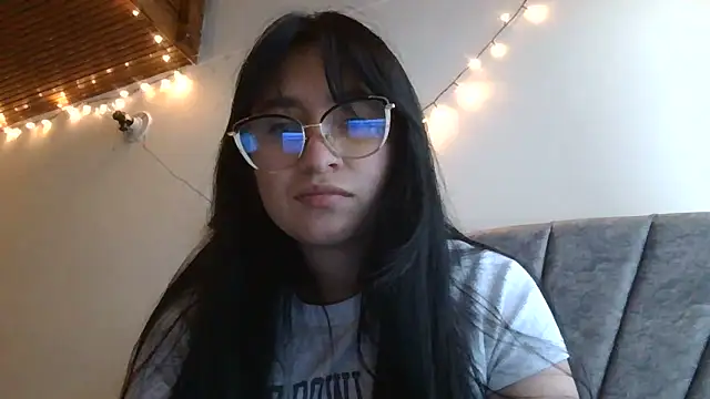 Arielle lov online show from December 1, 6:53 pm