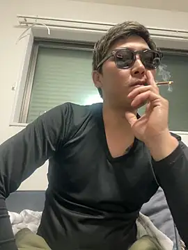 Snapshot of pierrot_0202 chatting on February 27, 11:06 am pierrot 0202 online show from February 27, 11:06 am