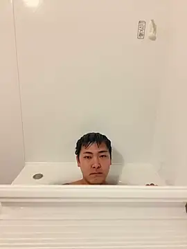 Snapshot of pierrot_0202 chatting on February 23, 10:17 am pierrot 0202 online show from February 23, 10:17 am