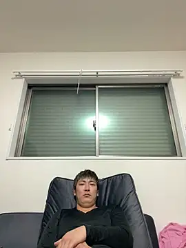 Snapshot of pierrot_0202 chatting on March 3, 6:46 pm pierrot 0202 online show from March 3, 6:46 pm