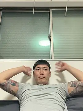 Snapshot of pierrot_0202 chatting on March 20, 11:27 am pierrot 0202 online show from March 20, 11:27 am