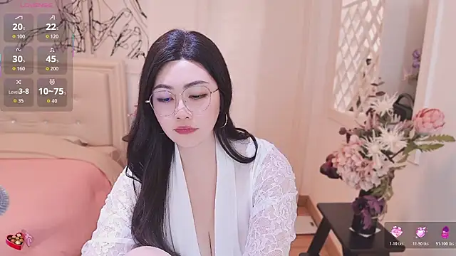 Snapshot of Tingdie chatting on November 12, 2:48 am Tingdie online show from November 12, 2:48 am