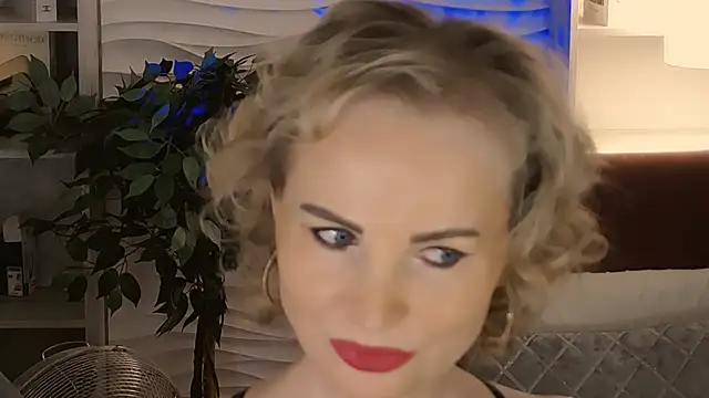 Sandra Kind online show from March 20, 5:30 am