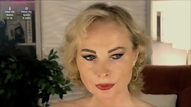 Sandra Kind online show from October 24, 5:39 am