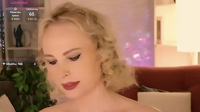 Snapshot of Sandra_Kind chatting on July 18, 5:27 am Sandra Kind online show from July 18, 5:27 am