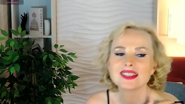 Sandra Kind online show from September 14, 6:03 am