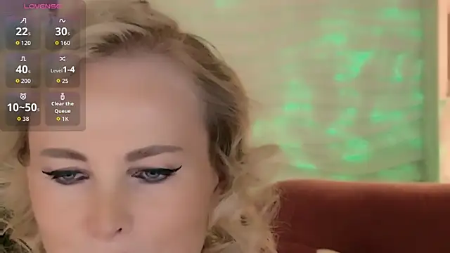 Snapshot of Sandra_Kind chatting on July 21, 5:31 am Sandra Kind online show from July 21, 5:31 am