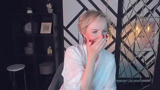 Sandra Kind online show from March 15, 5:52 am