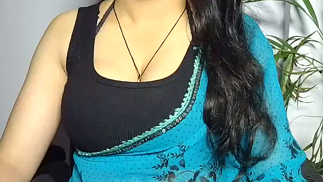 its siya online show from November 16, 8:24 pm