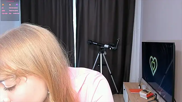 Snapshot of meoukris chatting on February 17, 11:55 am meoukris online show from February 17, 11:55 am