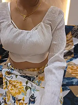 RealcoupleP online show from April 2, 4:13 pm