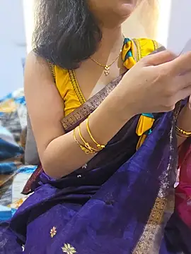 RealcoupleP online show from March 13, 6:02 pm