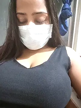 COZY ROZI online show from December 1, 4:52 pm