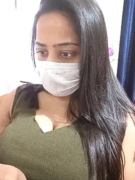 COZY ROZI online show from November 22, 12:04 pm