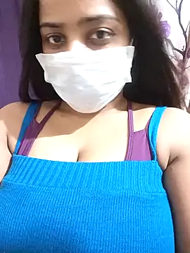 COZY ROZI online show from October 23, 5:33 pm