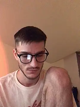 Snapshot of yoyoboy988 chatting on February 18, 12:15 am yoyoboy988 online show from February 18, 12:15 am