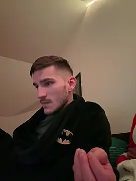 Snapshot of yoyoboy988 chatting on March 15, 8:32 pm yoyoboy988 online show from March 15, 8:32 pm