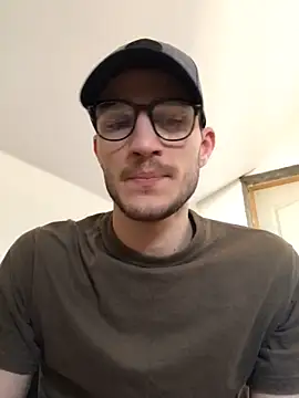 Snapshot of yoyoboy988 chatting on March 8, 12:41 pm yoyoboy988 online show from March 8, 12:41 pm